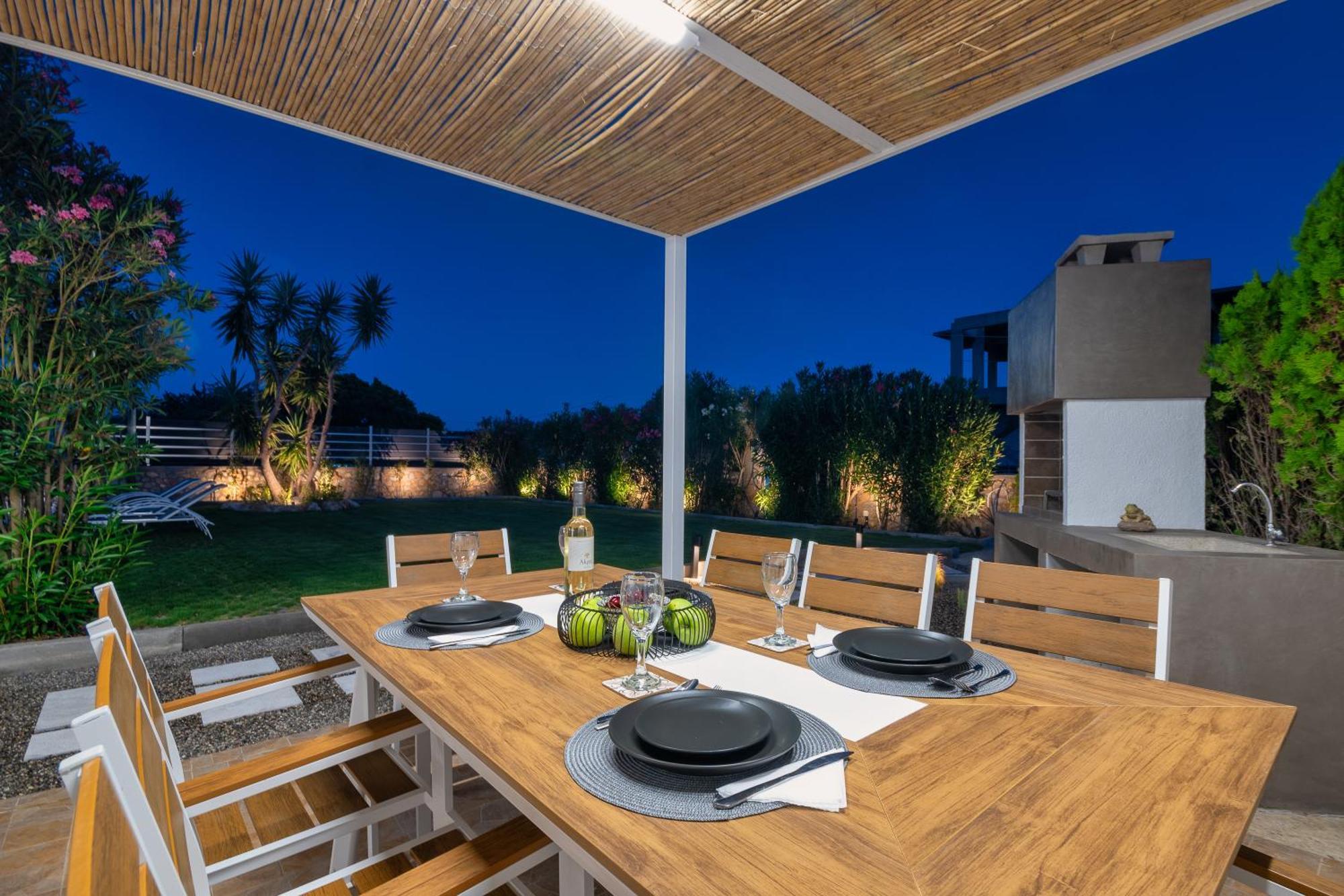 Villa Mariani II - In Lothiarika, Newly Renovated June 2024, Private Pool, Lindos 10 Min, Beach 120M Lardos Dış mekan fotoğraf