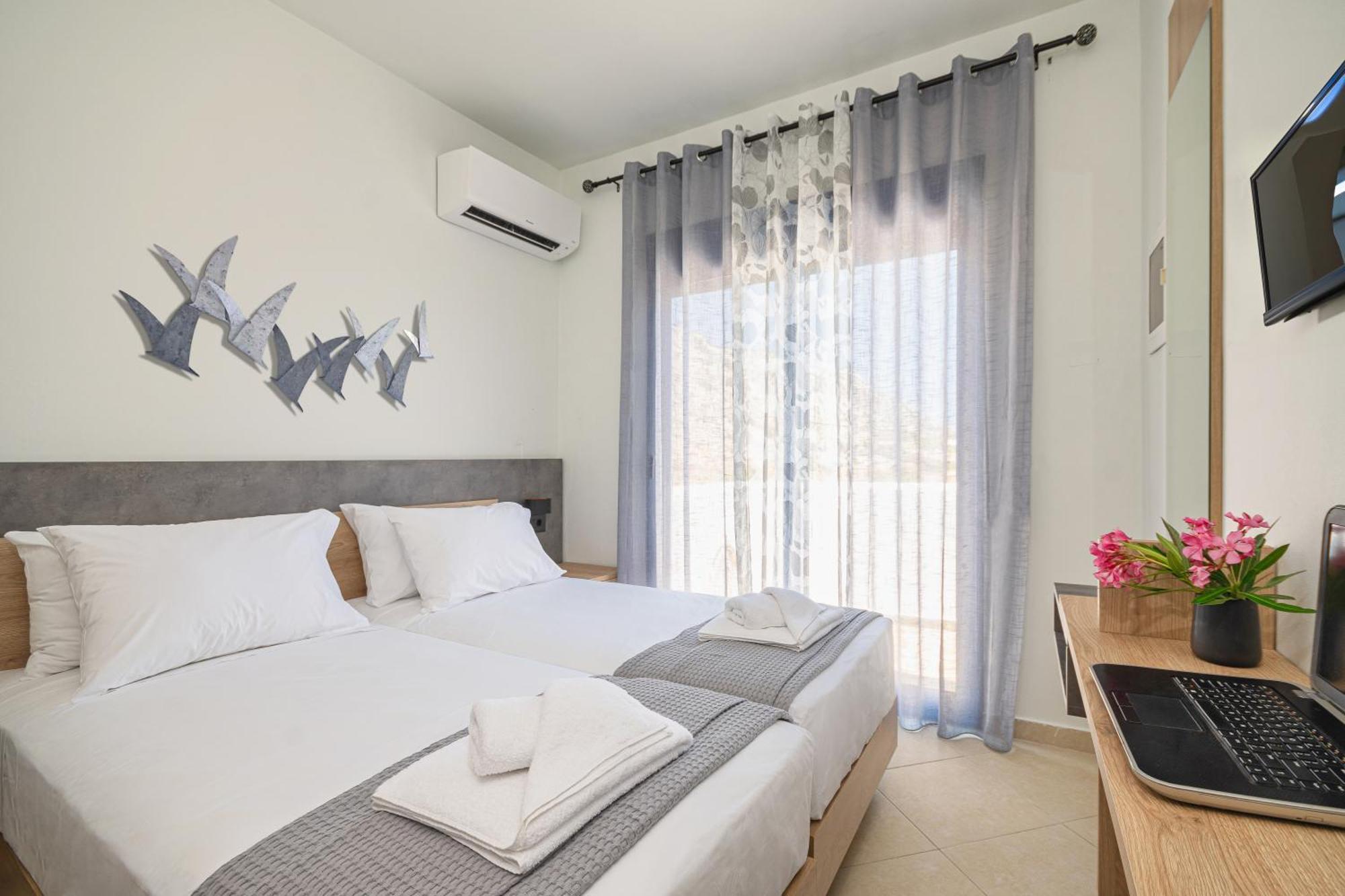 Villa Mariani II - In Lothiarika, Newly Renovated June 2024, Private Pool, Lindos 10 Min, Beach 120M Lardos Dış mekan fotoğraf